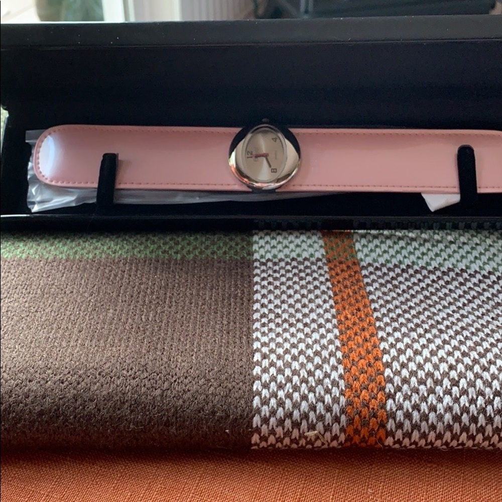 Pink watch - Picture 5 of 6
